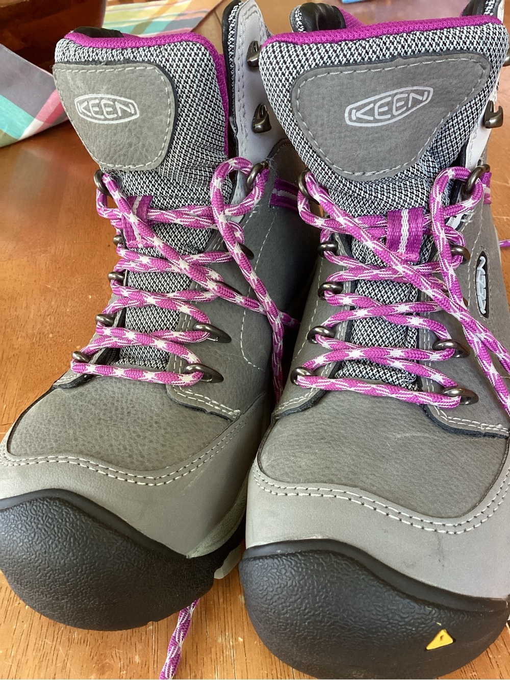 Keen Woman’s Canby Waterproof Work Boot - 6 M - High Cut Hiker